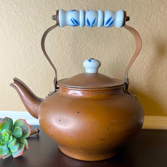 Vintage Copper Tea Pot/ Kettle w Delft Blue Ceramic Handle, Tea Party, Flower Va - Picture 1 of 11